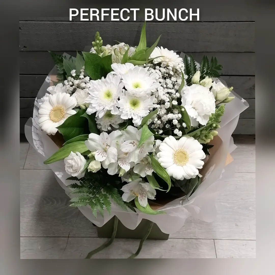 Mini aqua bouquet all white