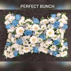 Pillow white and blue